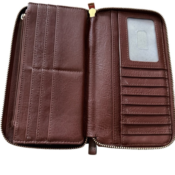 Fossil Chestnut Leather Wallet with Gold Accent - Picture 6 of 8